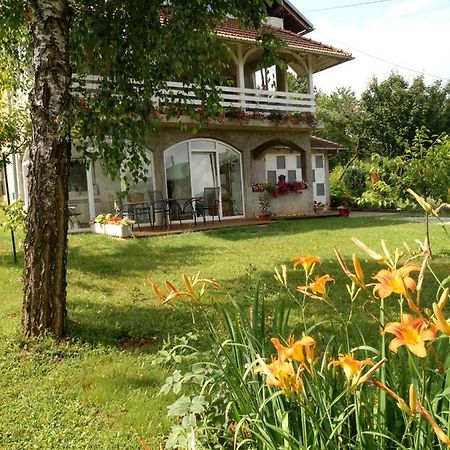 Studio Apartman Mak Duga Resa Kültér fotó