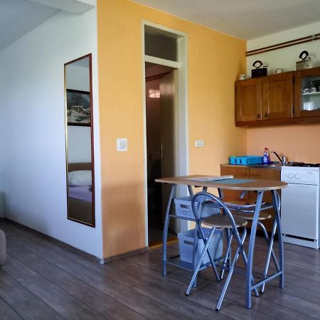 Studio Apartman Mak Duga Resa Kültér fotó