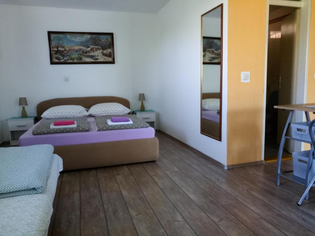 Studio Apartman Mak Duga Resa Kültér fotó